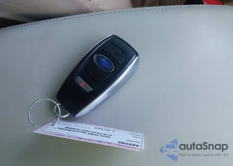 2019 Subaru Ascent Premium z USA, uszkodzony, nr VIN 4S4WMACD8K3469904